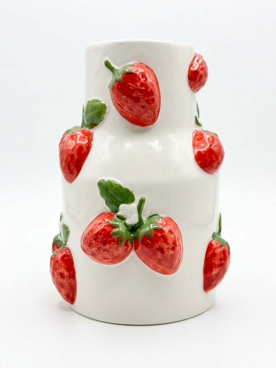 FLORERO CERAMICA  DISENO FRESAS 14X13.5X19.3 CM DECORE